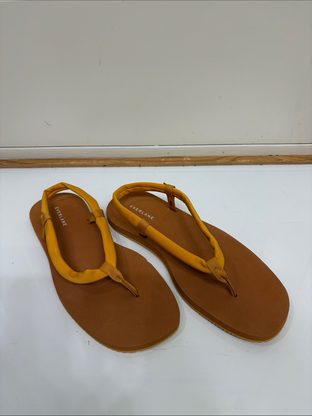 Everlane Mustard Yellow and Brown Padded Foam Sandals